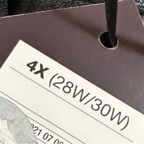 NWT Ava + Viv Plus Size Black Faux Leather Leggings High Waist Ankle - Size 4XL - Picture 6 of 6